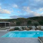 Le Point Be - Magnifique Avec Piscine Chauffee - De Mai A Septembre - Pour 6 Personnes *
